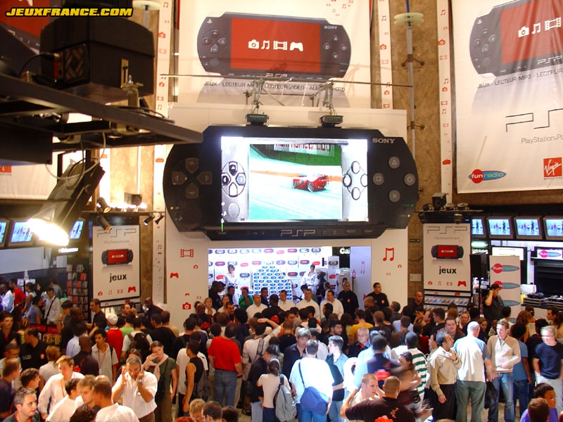 Lancement de la PSP au Virgin