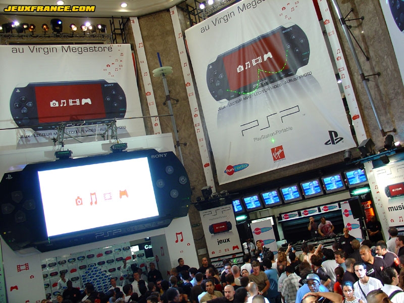 Lancement de la PSP au Virgin