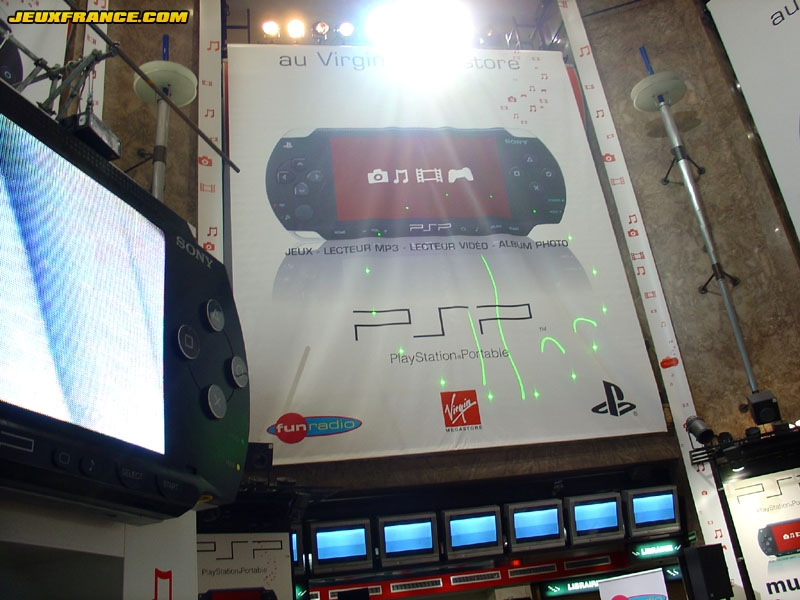 Lancement de la PSP au Virgin