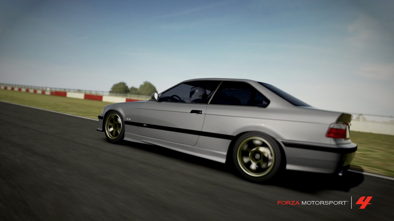 Screens Forza Motorsport 4