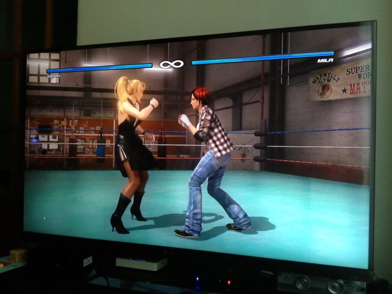 Dead or Alive 5 : Mila se montre timidement